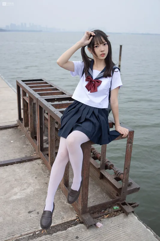 森萝财团 JKFUN-028 抑郁湖边与绝望天台 15D白丝 默陌 [58P 2V]插图1